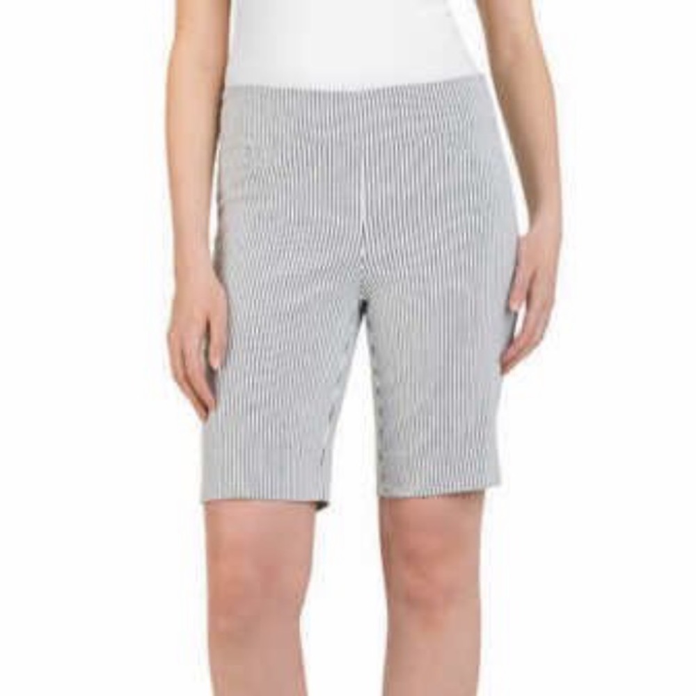 NWT Hilary Radley Women's Bermuda Shorts, Off White/Black, 9in inseam, Medium